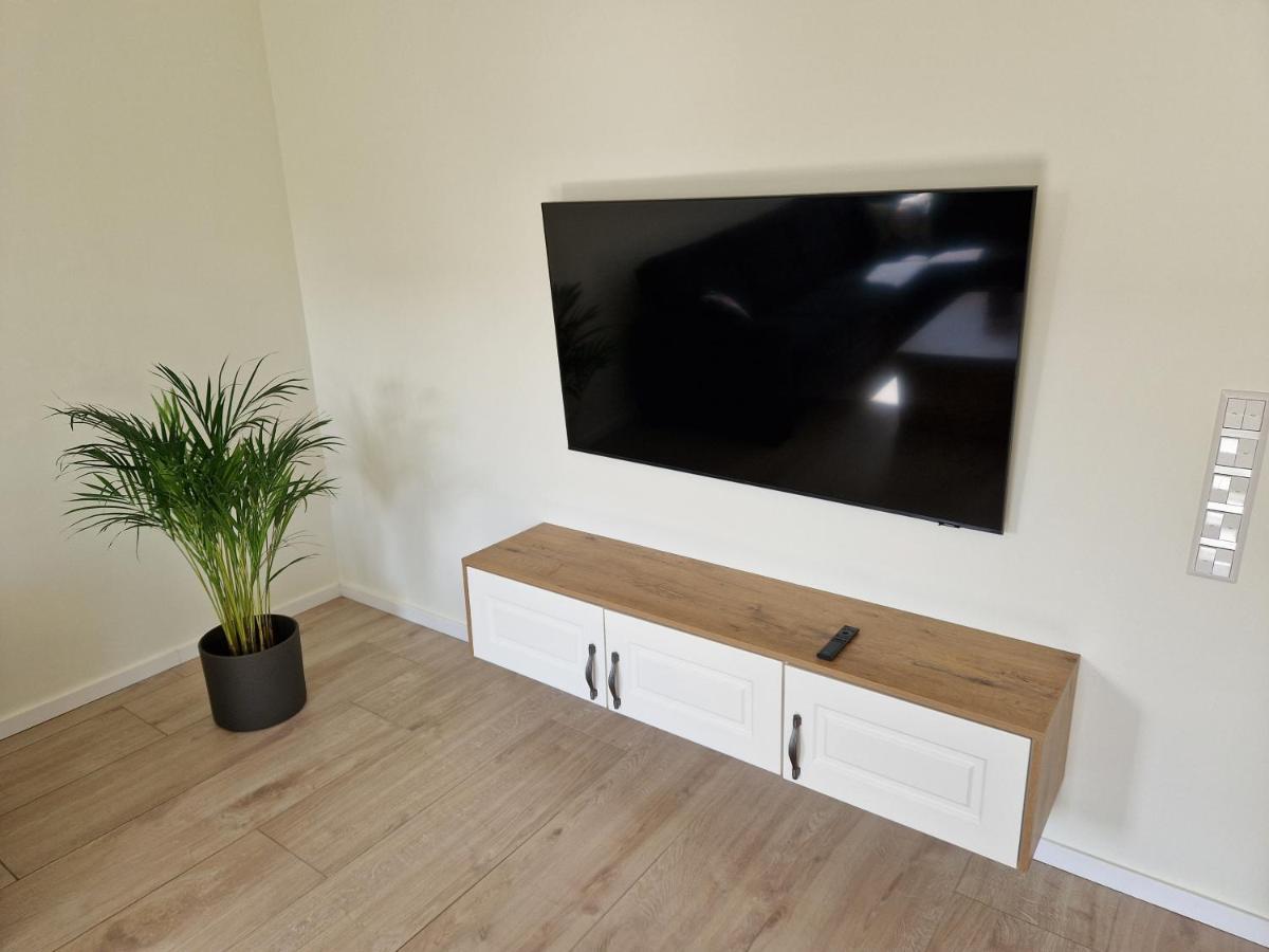 Apartment Nahe Meyer Werft In Ostfriesland Mit Kueche & Netflix Westoverledingen Eksteriør billede